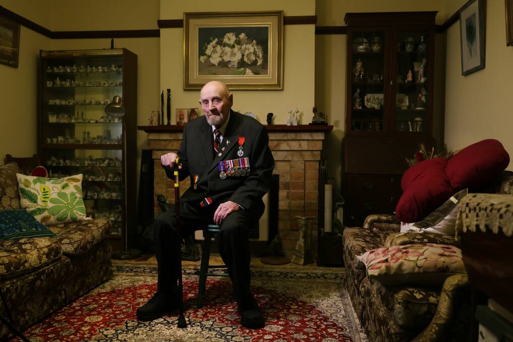 WWII veteran Dr Max Barry in his Port Kembla home. Picture by Sylvia Liber