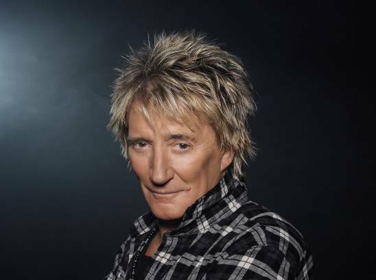 Rod Stewart revealed he is battling a viral infection, which meant A Day on the Green concert in Geelong, Victoria, was cancelled. Picture supplied. 