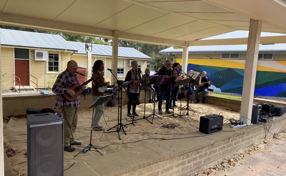Enjoy live entertainment from the Bundanoon Ukesters, stalls, tasty treats and more at the Bundanoon Makers Market this weekend. Picture by Briannah Devlin. 