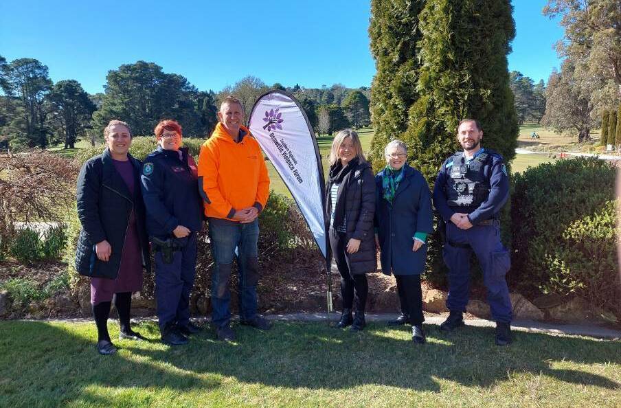 Michelle Muscat, Senior Constable Houghton, Derek Smith Hanna Jones (DV Forum) Jennifer Bowe OAM and Constable Bost are keen to raise funds and awareness for domestic violence with the Southern Highlands Domestic Violence Forum's charity golf day in February. Picture supplied. 