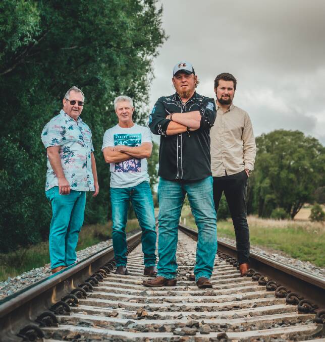 Ross Webb and the Rusted Track will entertain everyone on Easter Sunday while they enjoy wood-fired pizzas and award-winning wines. Picture supplied. 