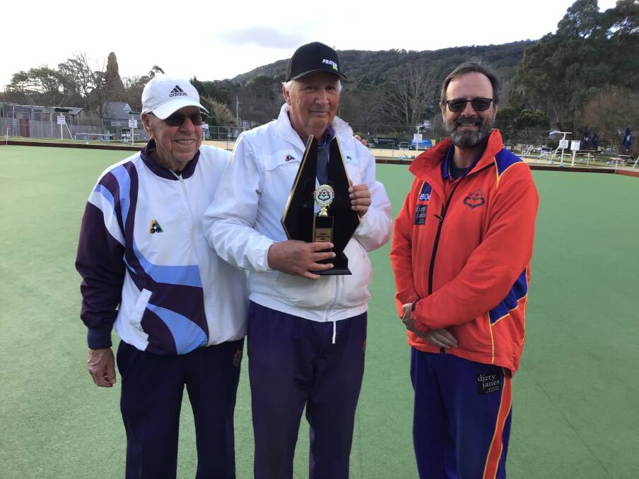 Noel Fraser and Jim Neely with Bowral Bowling Club chairman Stephen Della. Picture supplied. 